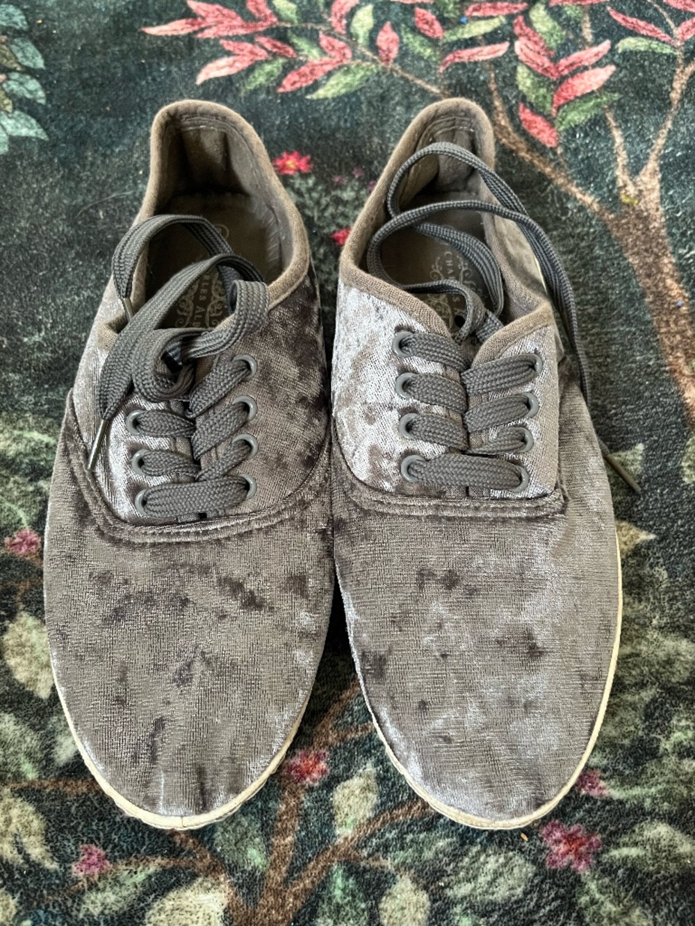 Velvet sneakers